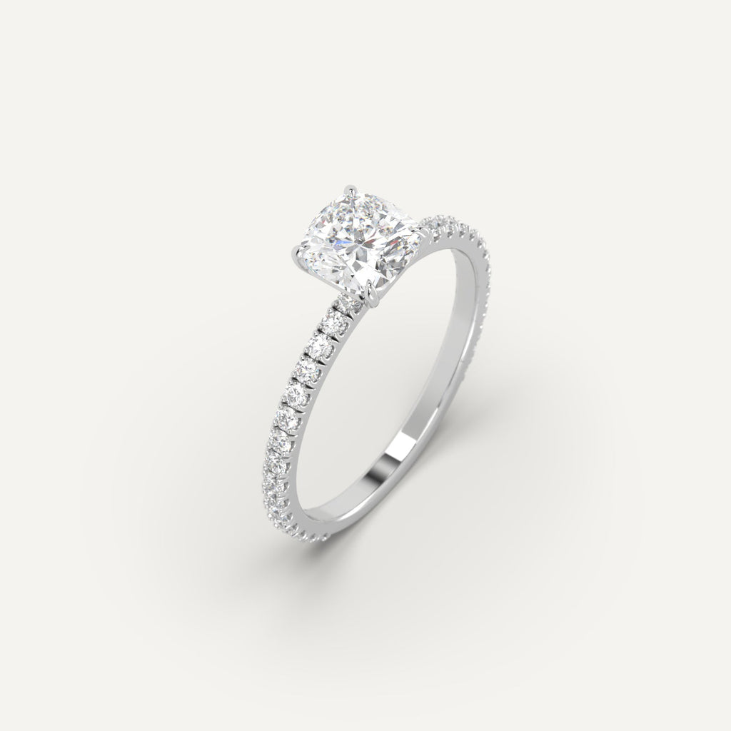 טבעת אירוסין זהב לבן עם יהלום קושן 1 קראט