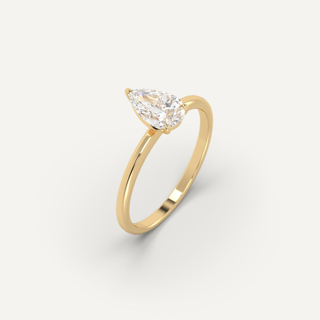 טבעת אירוסין זהב צהוב עם יהלום טיפה 1 קראט
